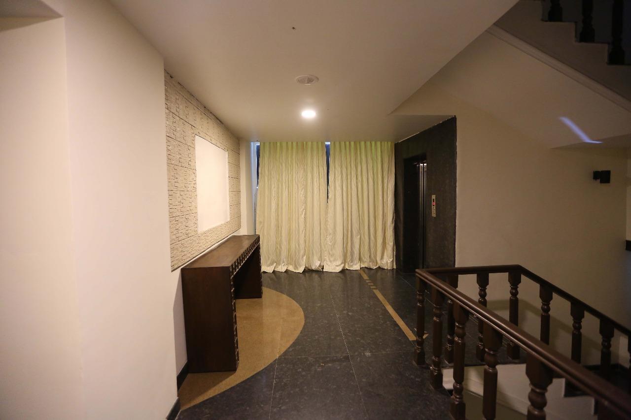 Hotel La Castle Chennai Exterior photo